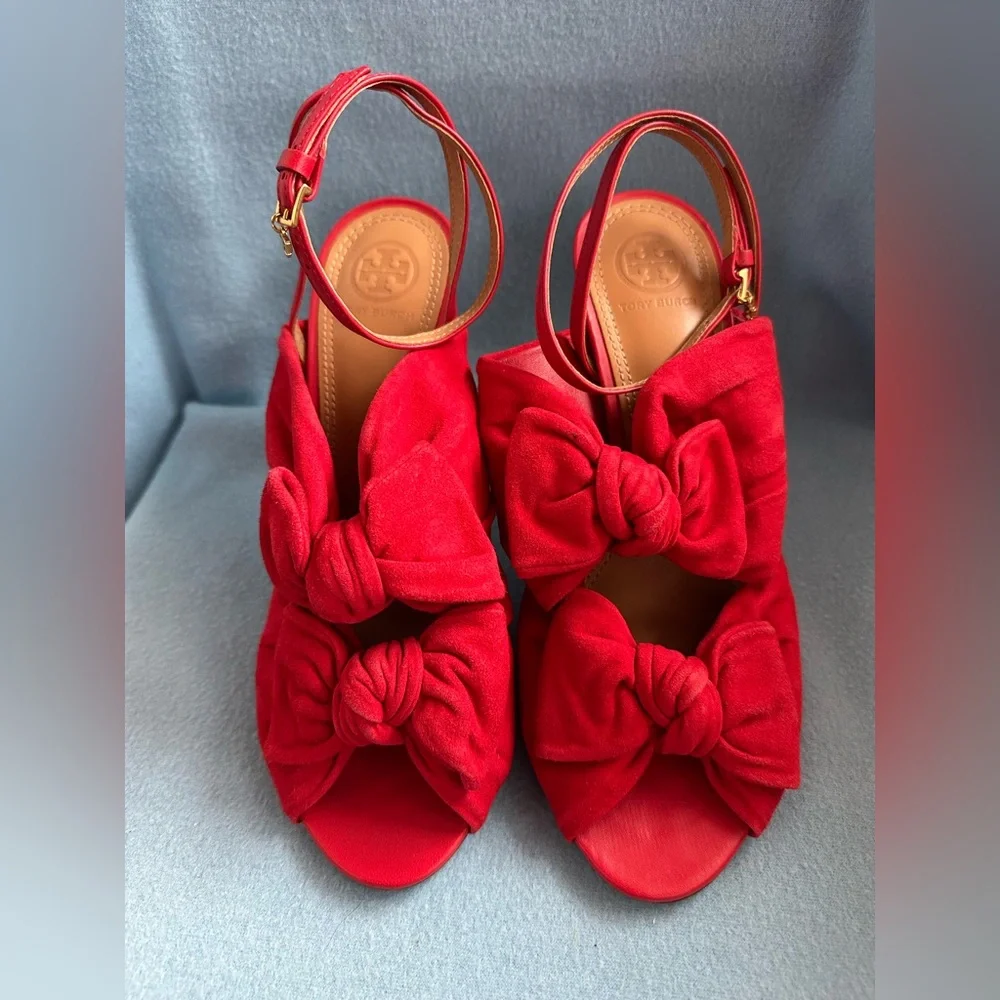 Tory Burch Eleanor 105MM Suede Knotted Sandal In Brilliant Red